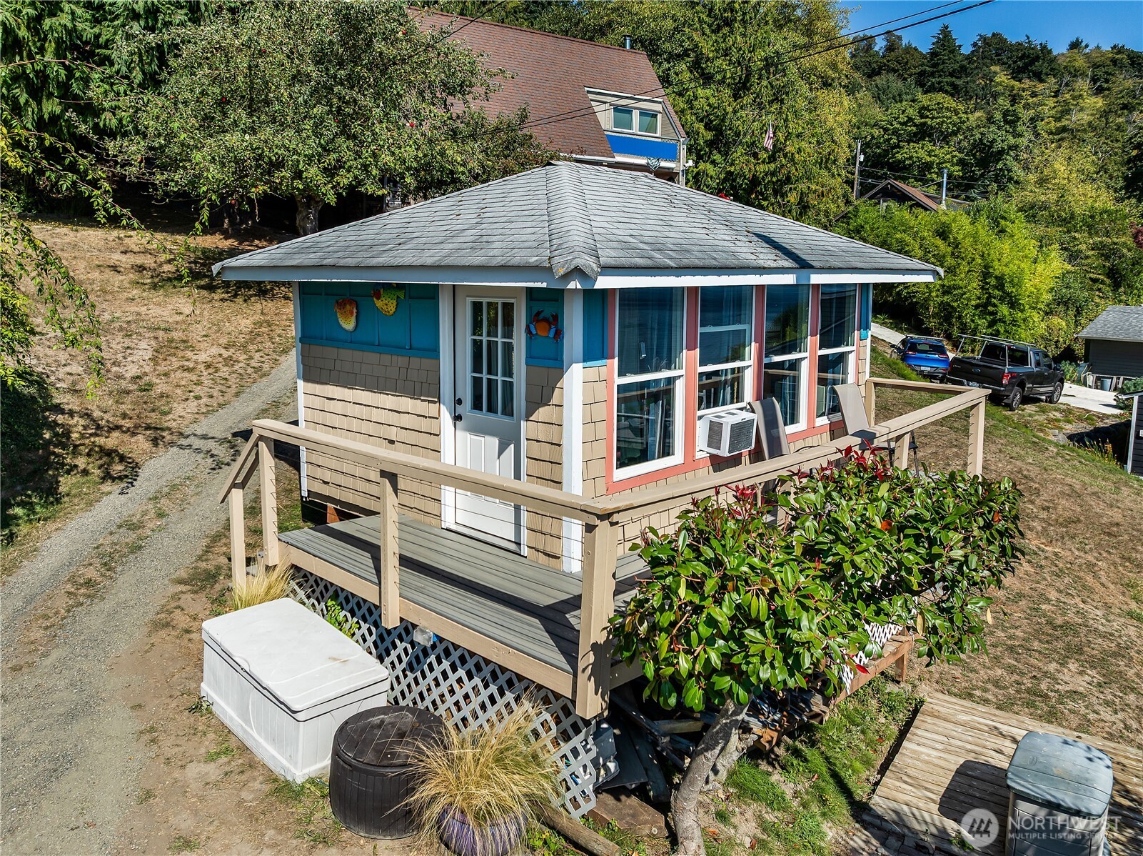 13037 SW Bachelor Road , Vashon, WA 98070