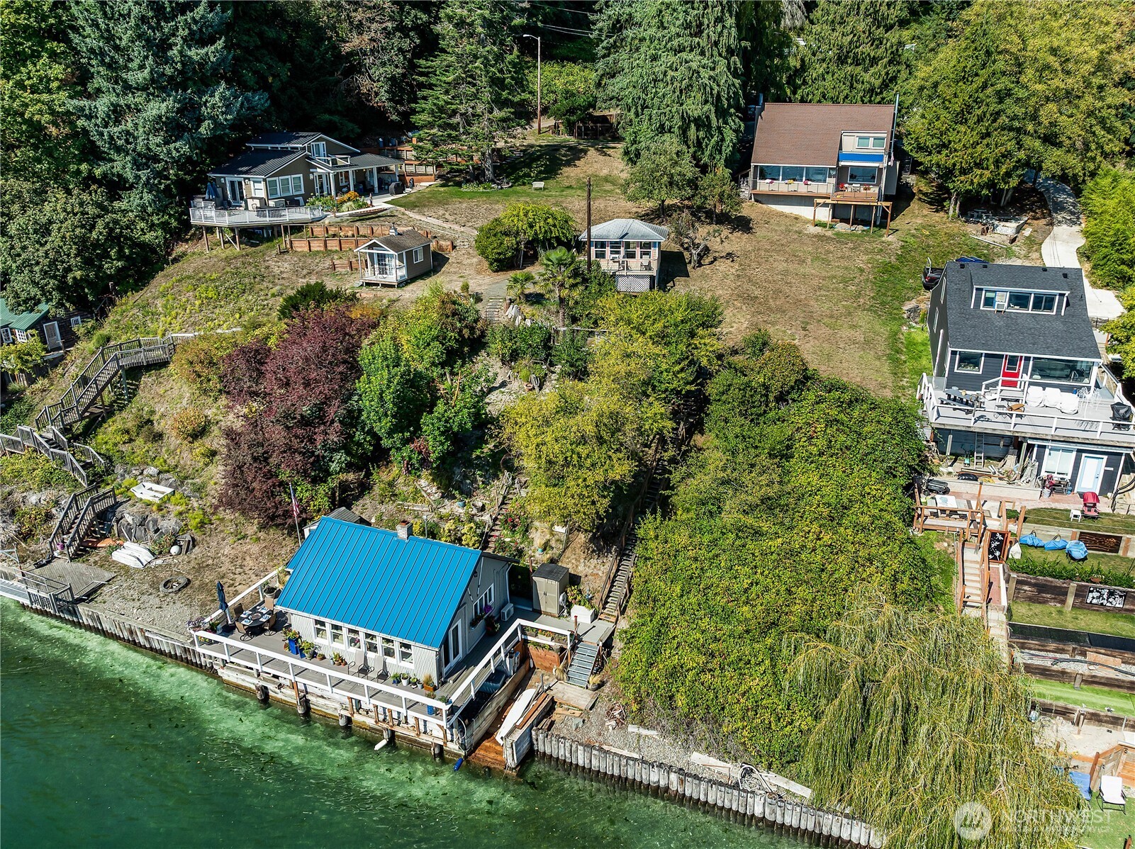 13037 SW Bachelor Road , Vashon, WA 98070