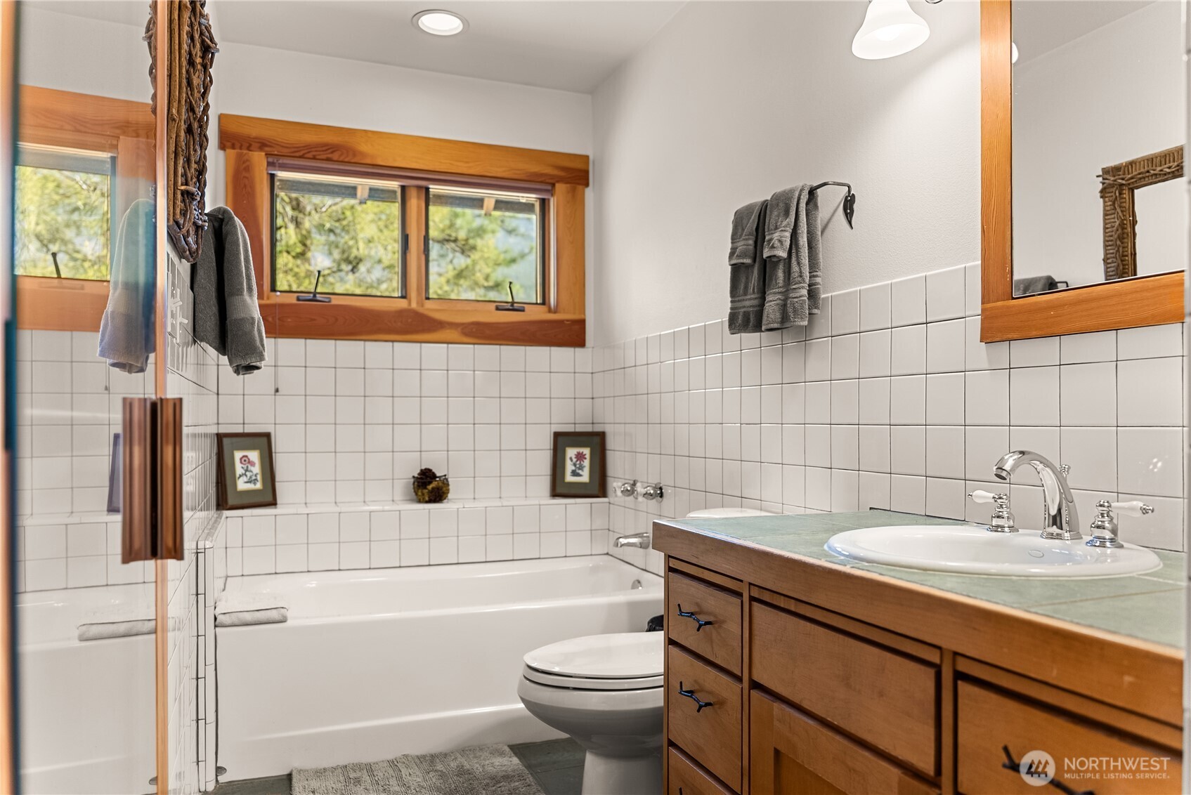 32 Freestone Lake Drive , Mazama, WA 98833