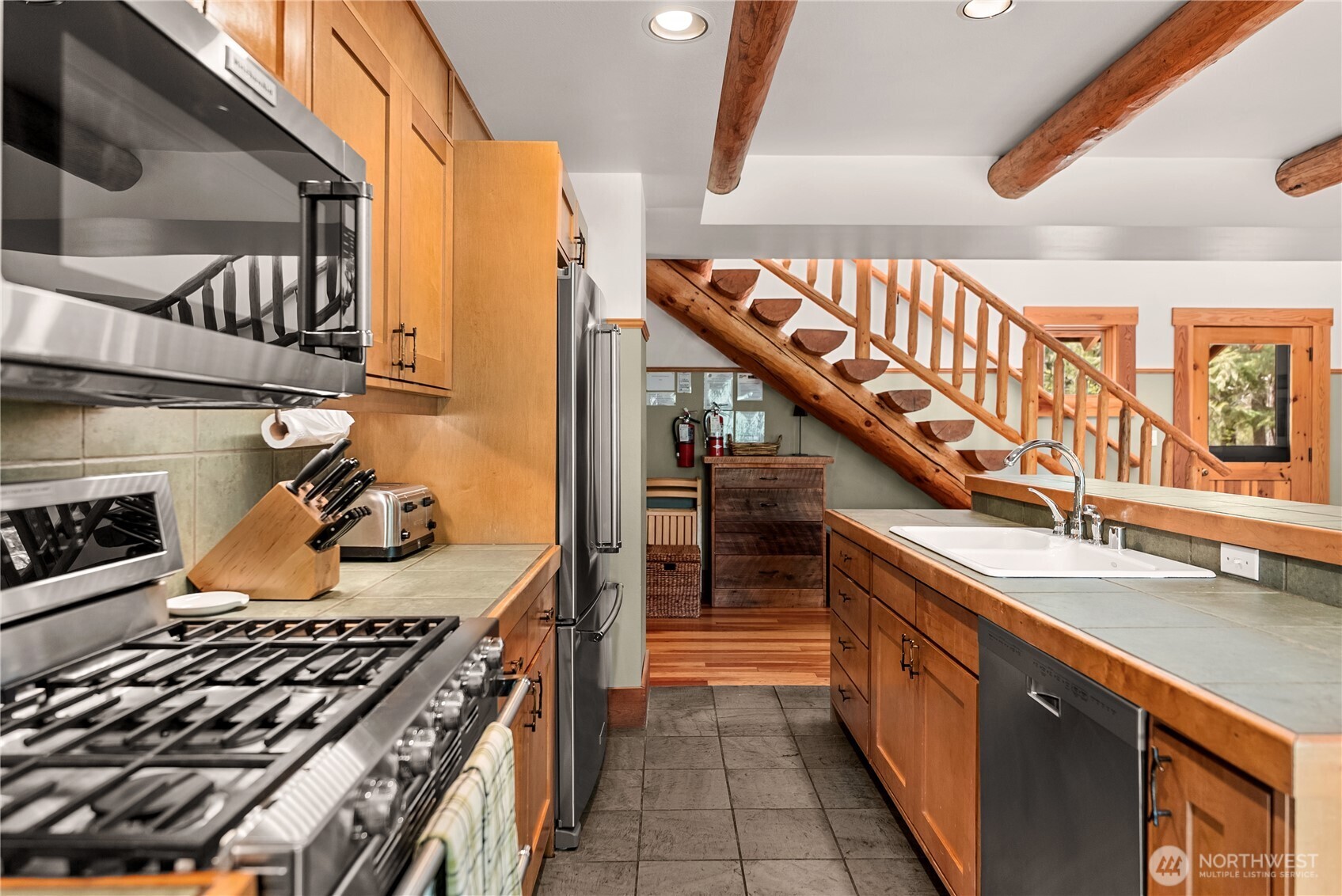32 Freestone Lake Drive , Mazama, WA 98833
