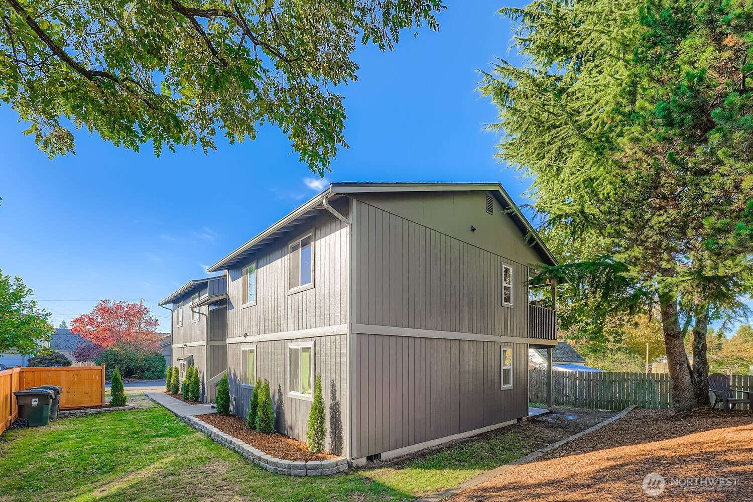 105 E 96th Street , Tacoma, WA 98445