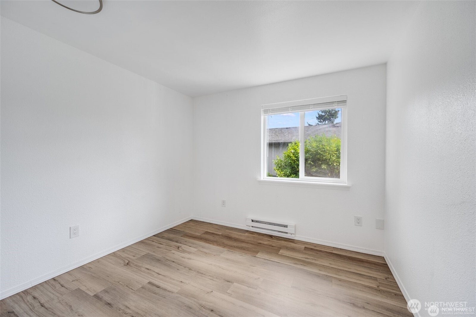 105 E 96th Street , Tacoma, WA 98445