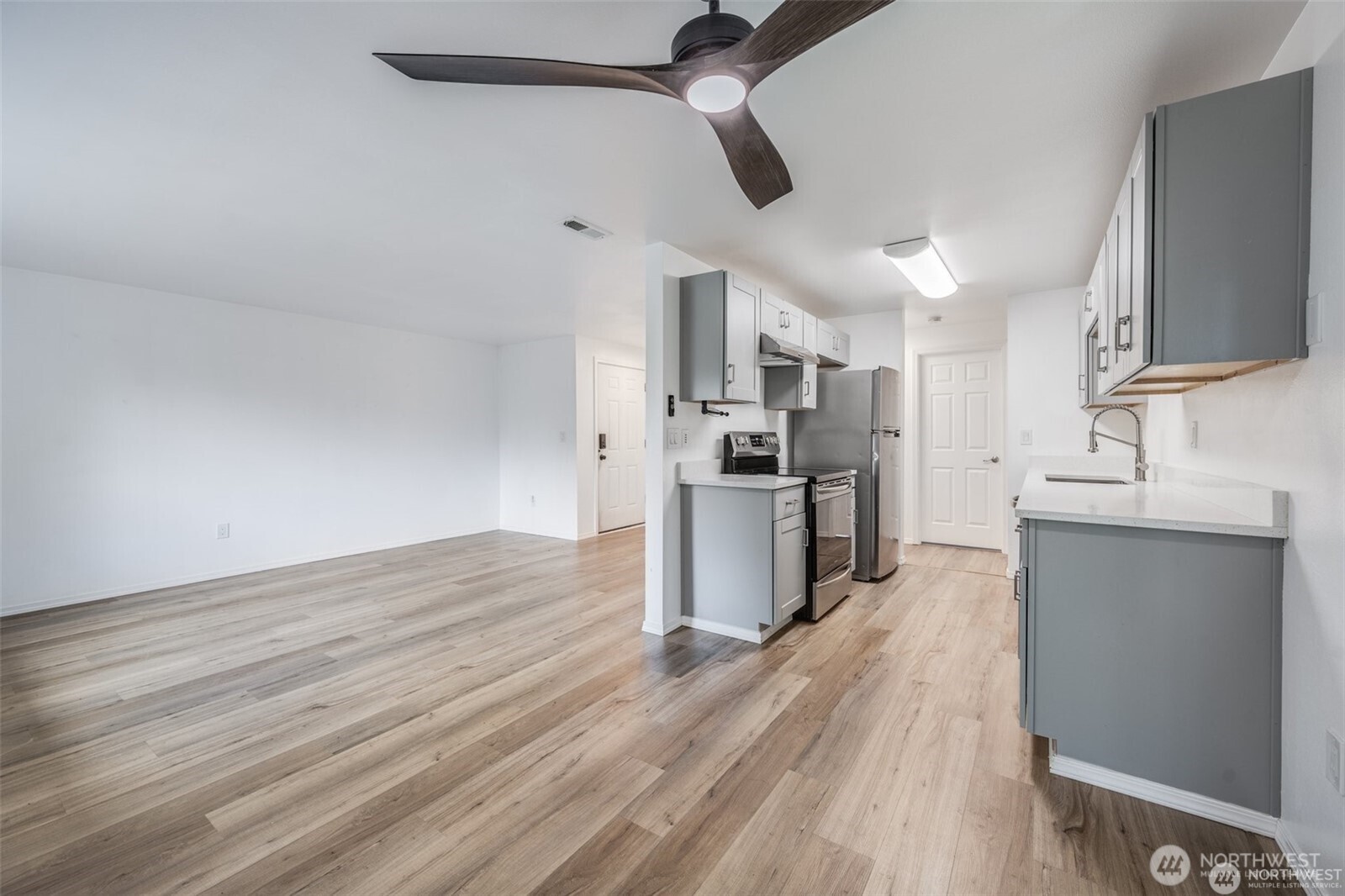 105 E 96th Street , Tacoma, WA 98445