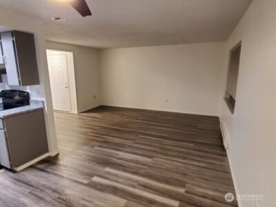 105 E 96th Street , Tacoma, WA 98445 - Photo 33