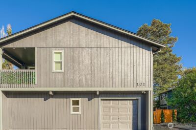 105 E 96th Street , Tacoma, WA 98445 - Photo 6