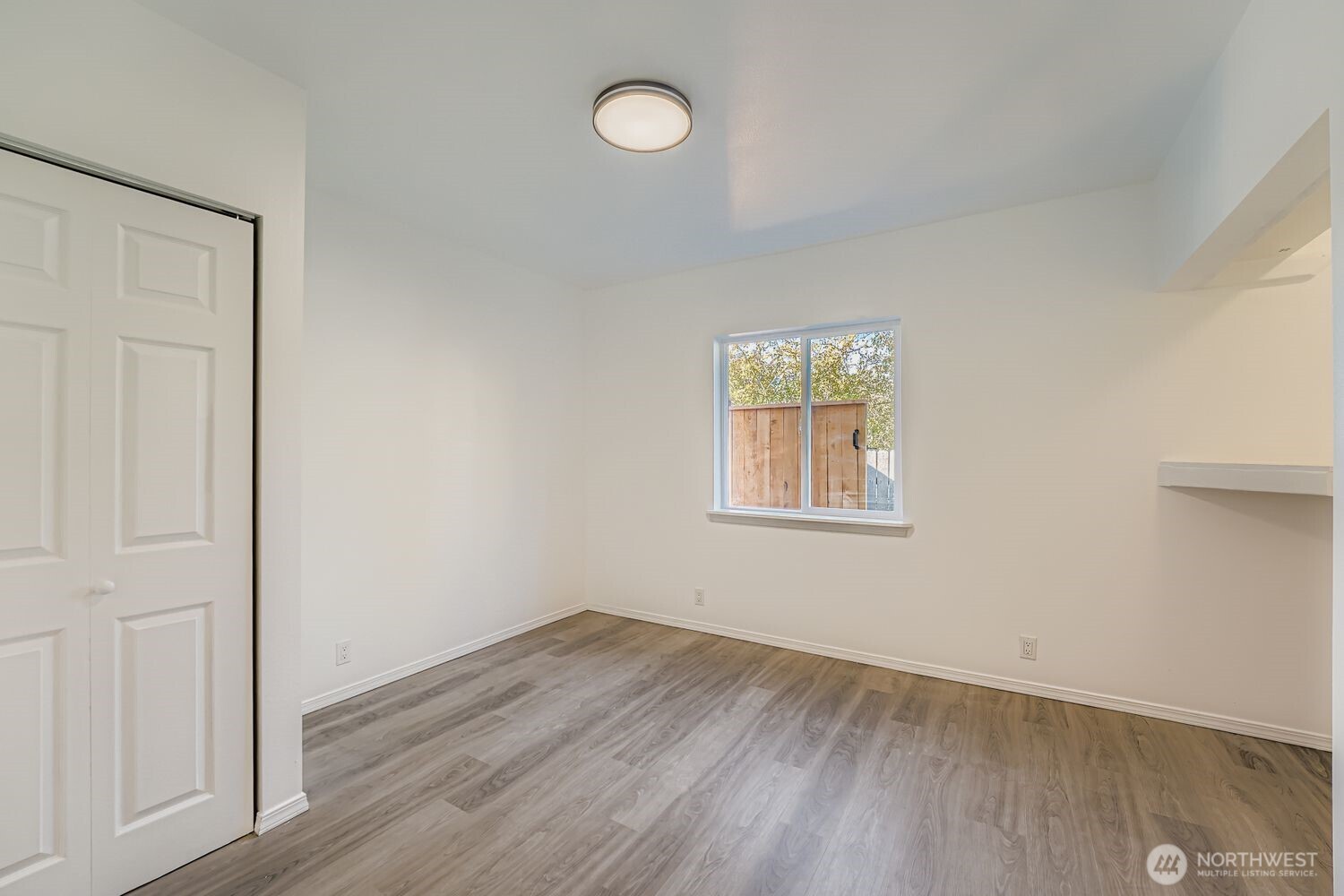 105 E 96th Street , Tacoma, WA 98445