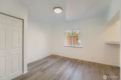 105 E 96th Street , Tacoma, WA 98445 - Photo 8