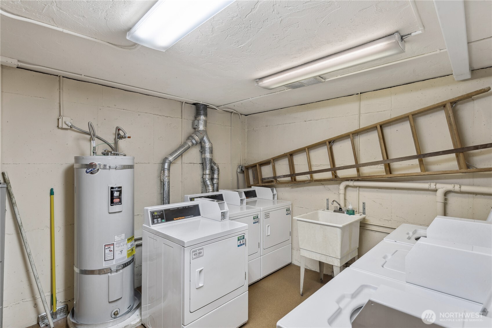 2100 N 106th Street #304, Seattle, WA 98133