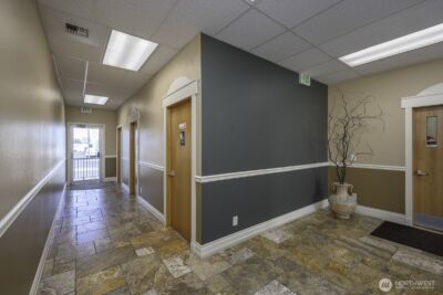 1010 S Pioneer Way , Moses Lake, WA 98837 - Photo 15
