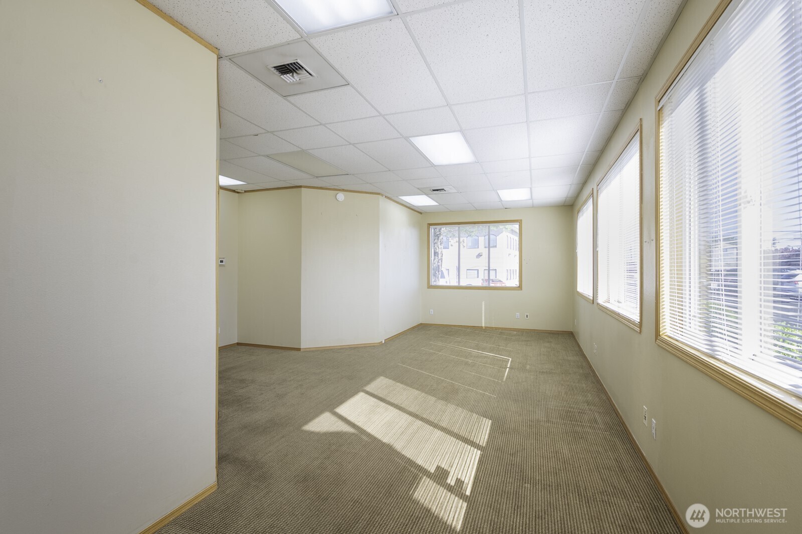 1010 S Pioneer Way , Moses Lake, WA 98837