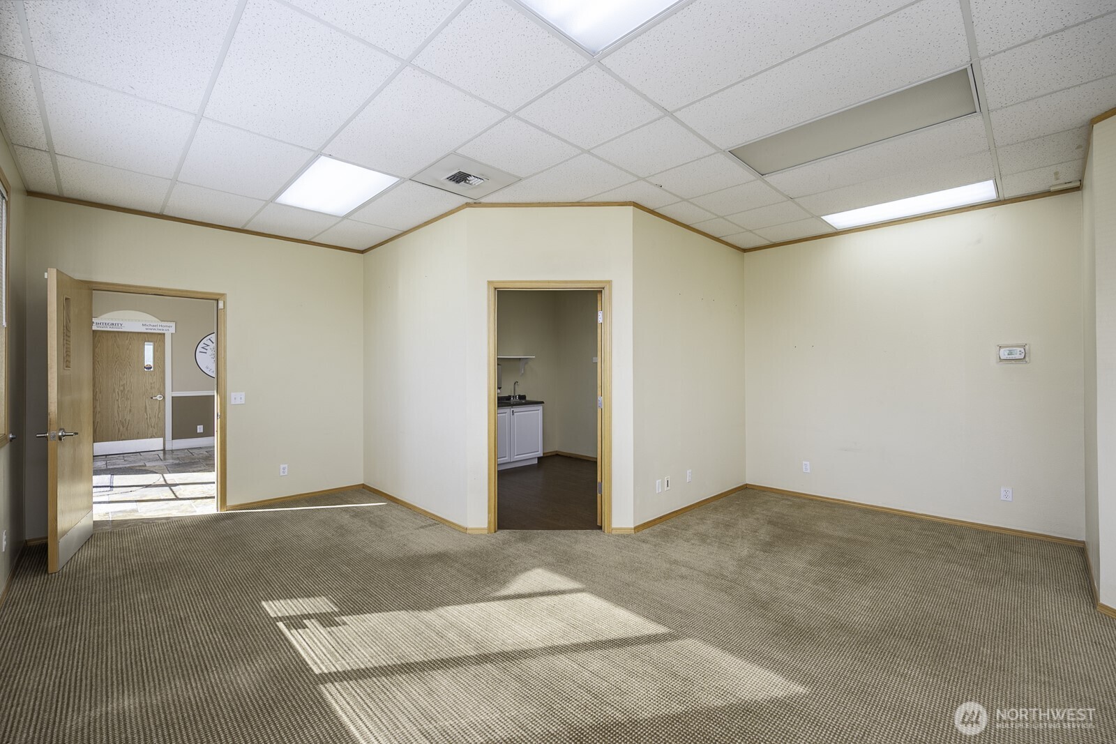 1010 S Pioneer Way , Moses Lake, WA 98837
