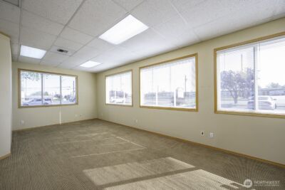 1010 S Pioneer Way , Moses Lake, WA 98837 - Photo 10