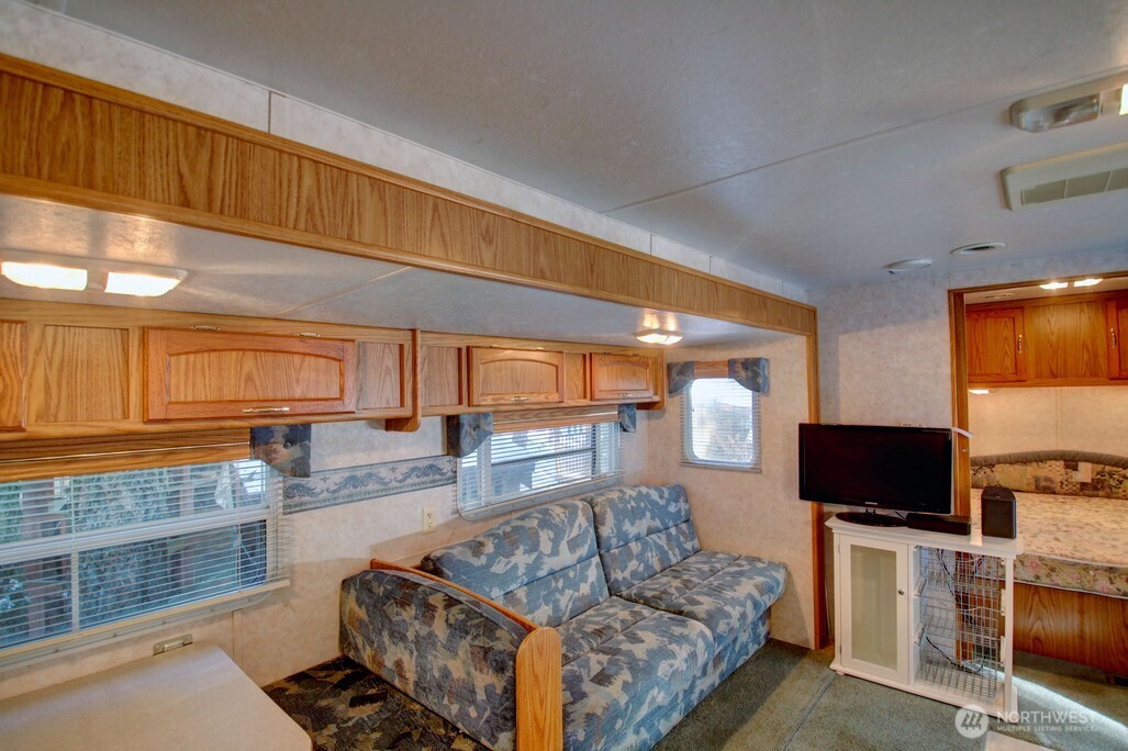 291 Schinn Canyon Drive , Deming, WA 98244