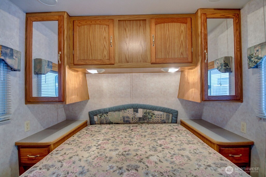 291 Schinn Canyon Drive , Deming, WA 98244
