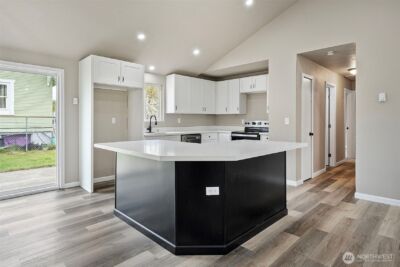14101 10th Avenue S, Tacoma, WA 98444 - Photo 11