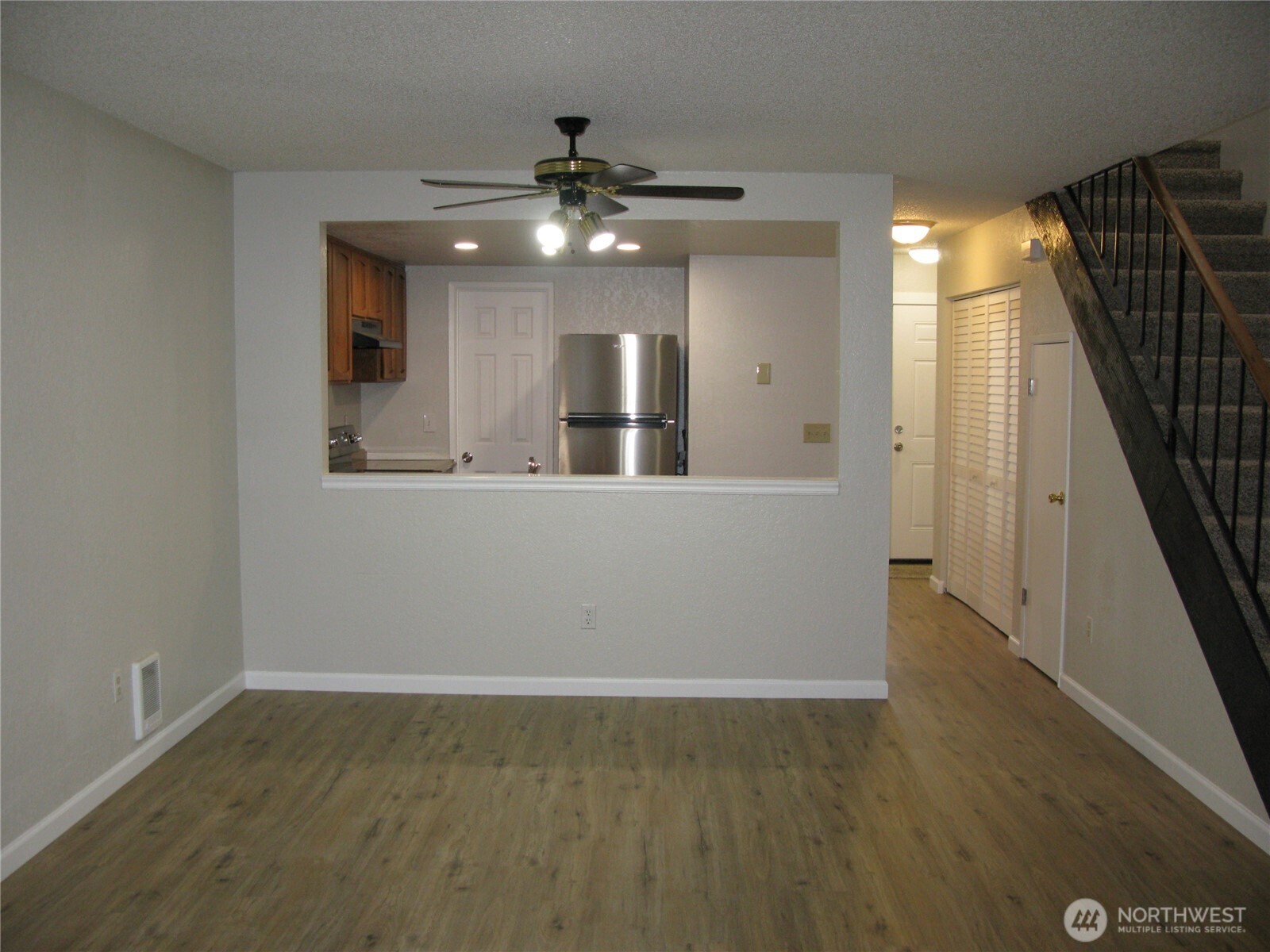 710 10th Street NE #D, Auburn, WA 98002
