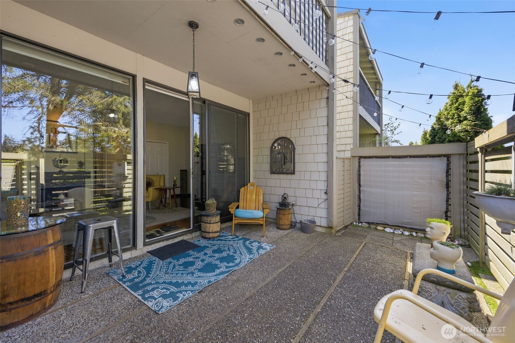 22711 Lakeview Drive #C6, Mountlake Terrace, WA 98043