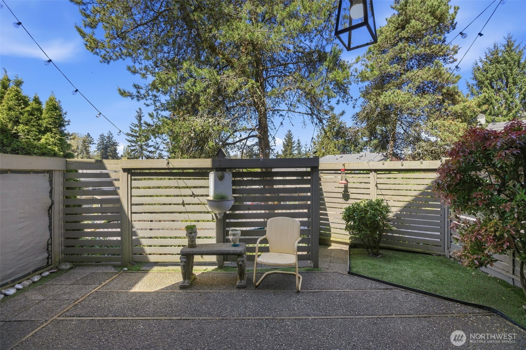 22711 Lakeview Drive #C6, Mountlake Terrace, WA 98043