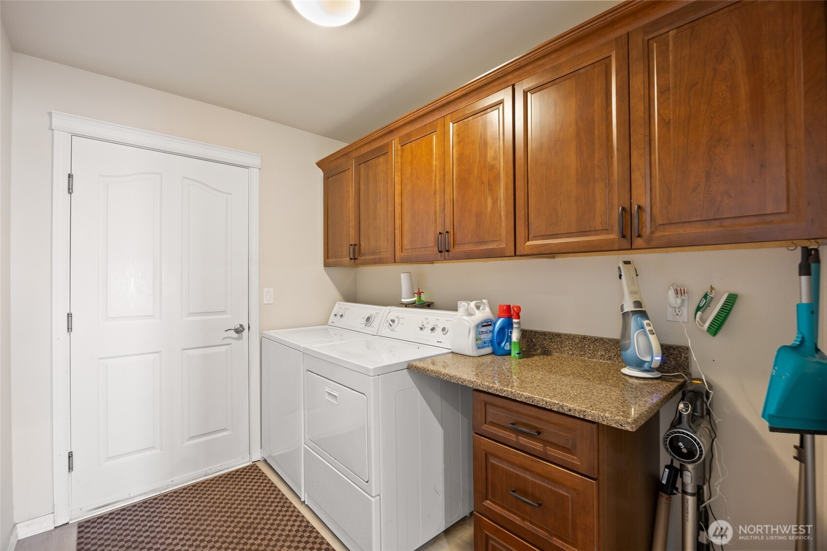426 Viewmont Drive SE, Moses Lake, WA 98837
