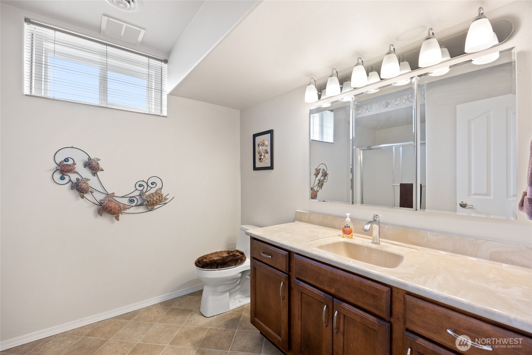 426 Viewmont Drive SE, Moses Lake, WA 98837