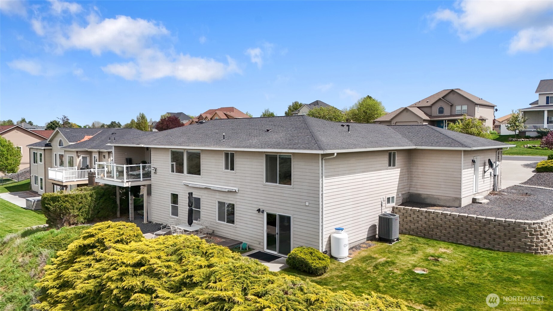 426 Viewmont Drive SE, Moses Lake, WA 98837