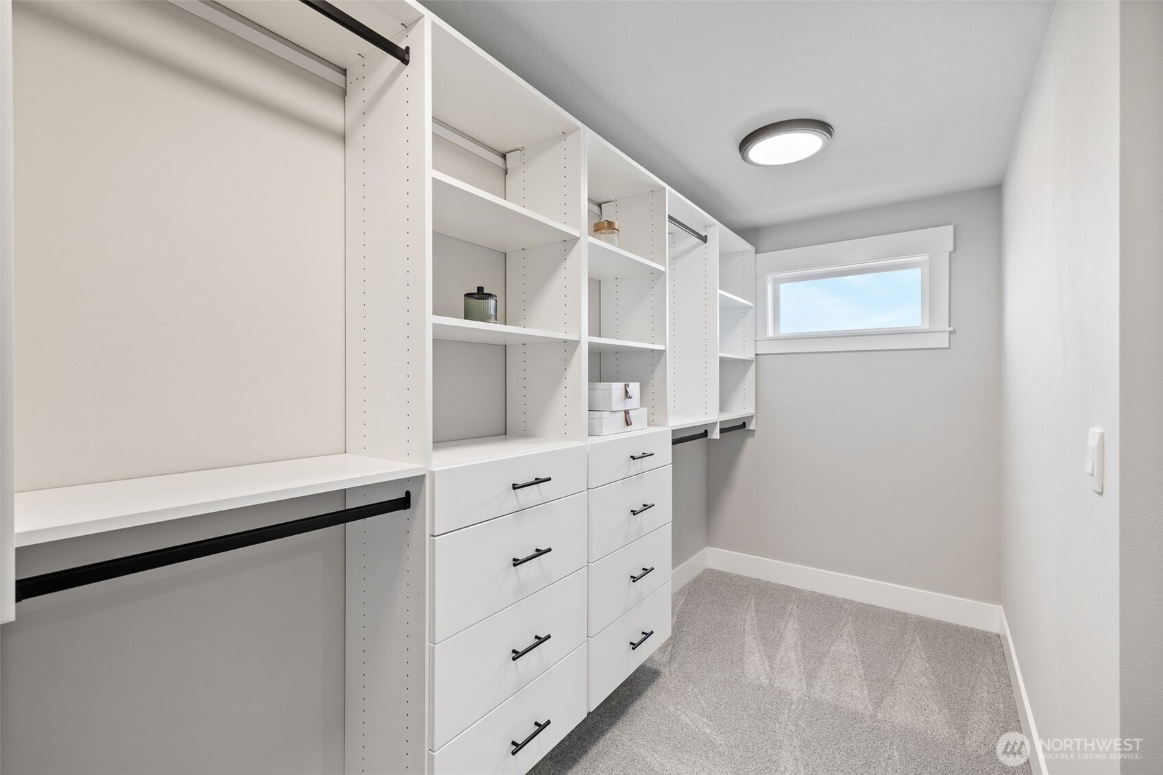 1102 168th Street SW, Lynnwood, WA 98037