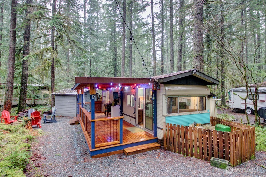 78 Goldrush Road , Deming, WA 98244