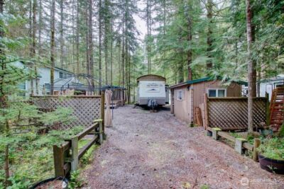 61 Christmas Tree Circle , Deming, WA 98244