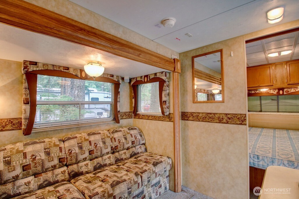 61 Christmas Tree Circle , Deming, WA 98244