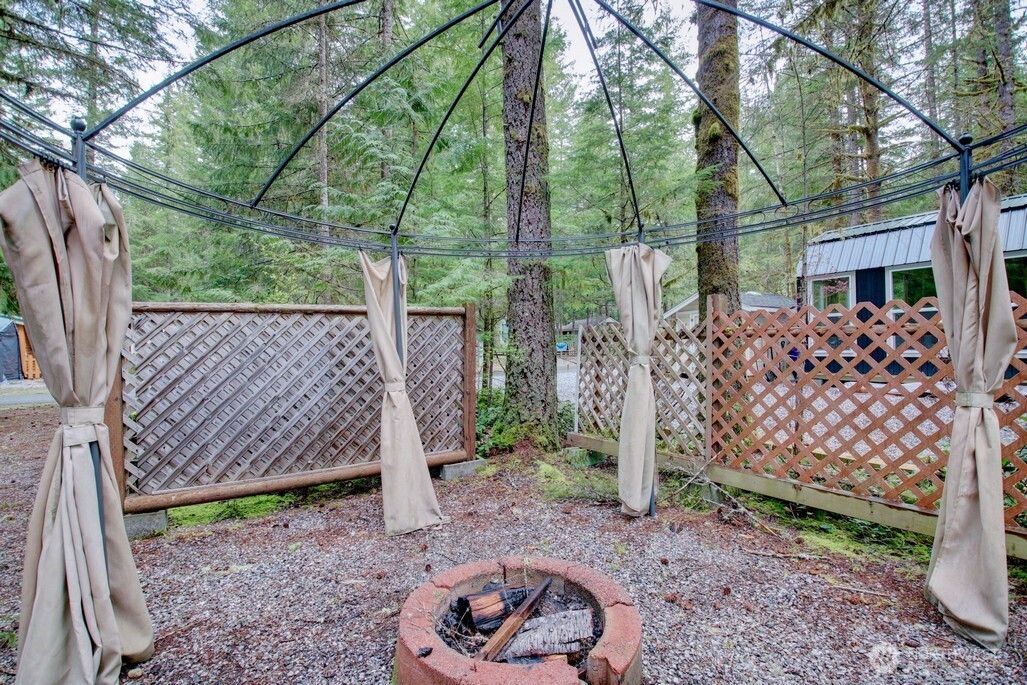 61 Christmas Tree Circle , Deming, WA 98244
