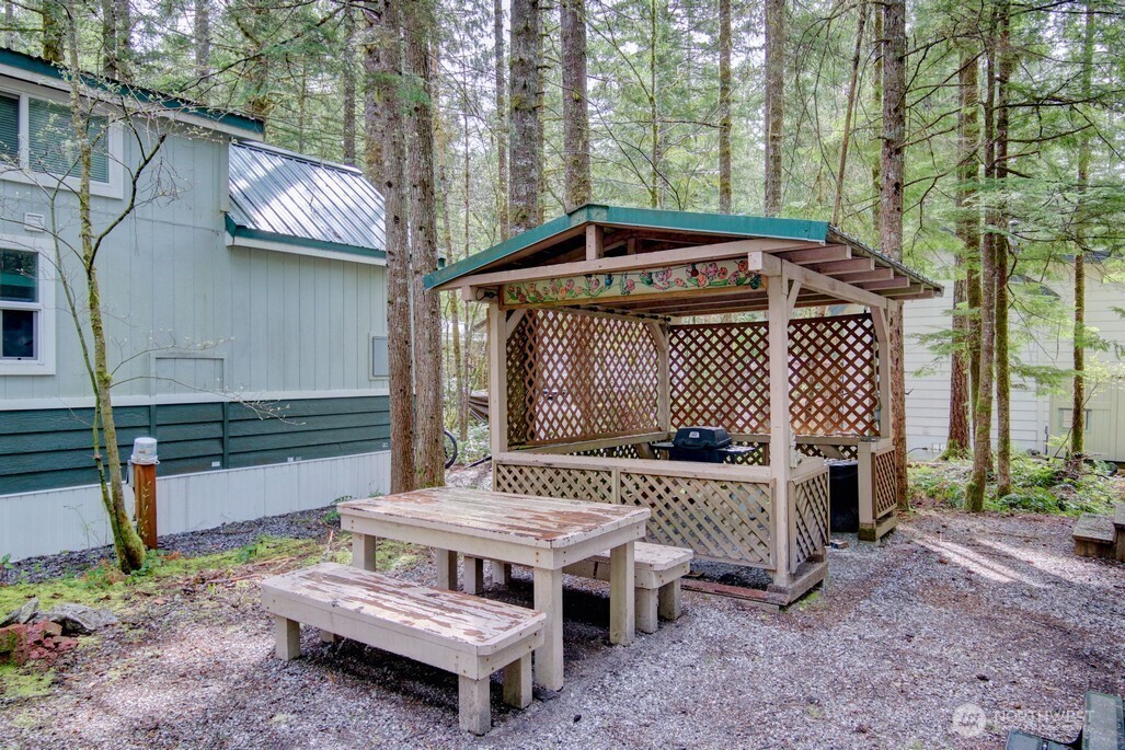61 Christmas Tree Circle , Deming, WA 98244