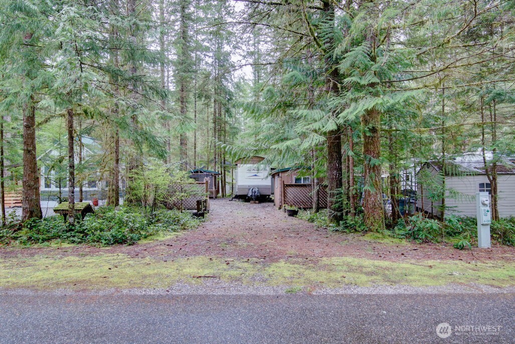 61 Christmas Tree Circle , Deming, WA 98244