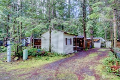 56 Wilderness Way , Deming, WA 98244