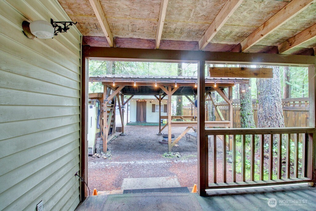 56 Wilderness Way , Deming, WA 98244