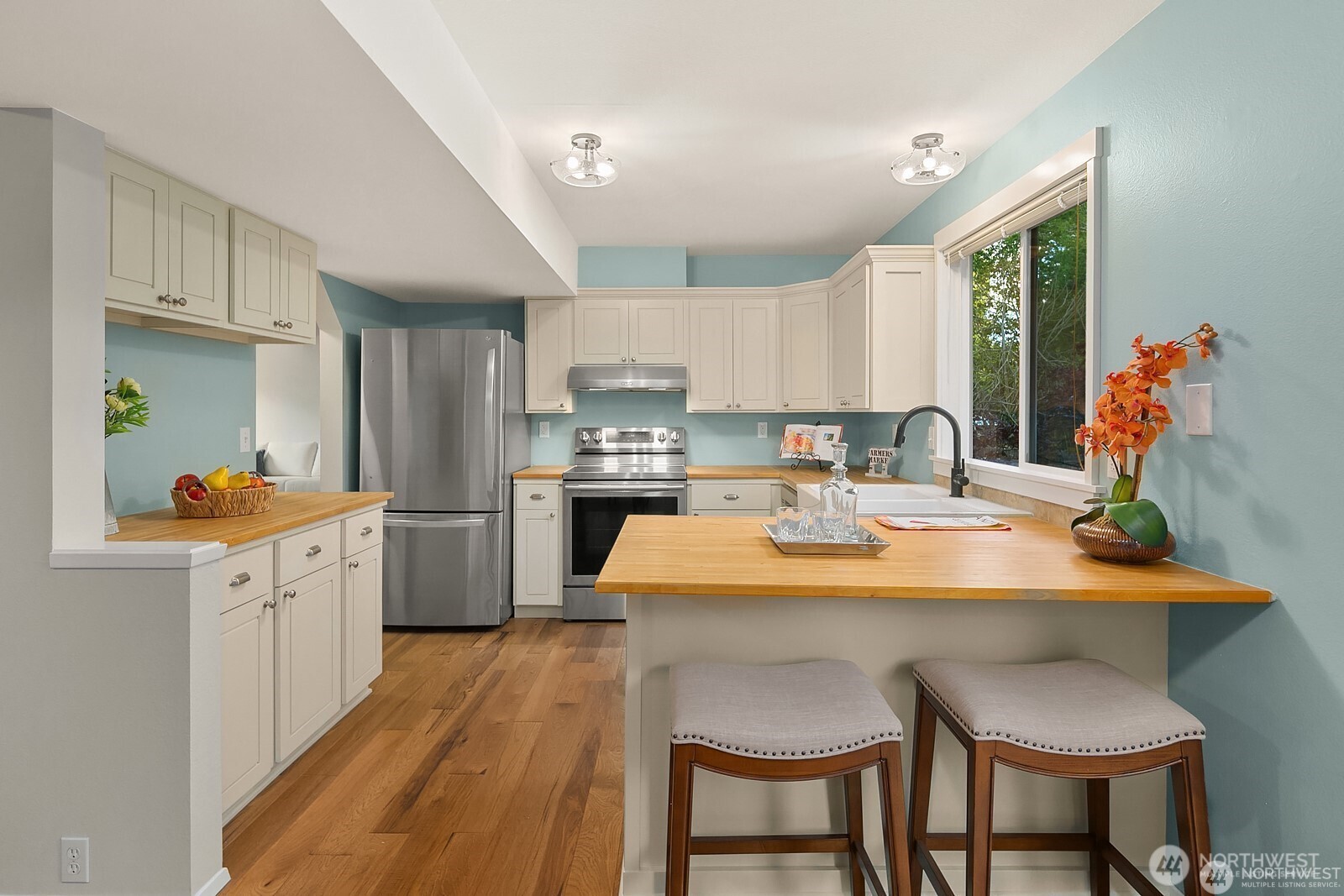 9313 NE 126th Place , Kirkland, WA 98034