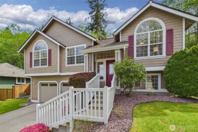 1995 Miss Ellis Loop NE, Poulsbo, WA 98370 - Photo 2