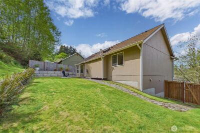 1995 Miss Ellis Loop NE, Poulsbo, WA 98370 - Photo 35