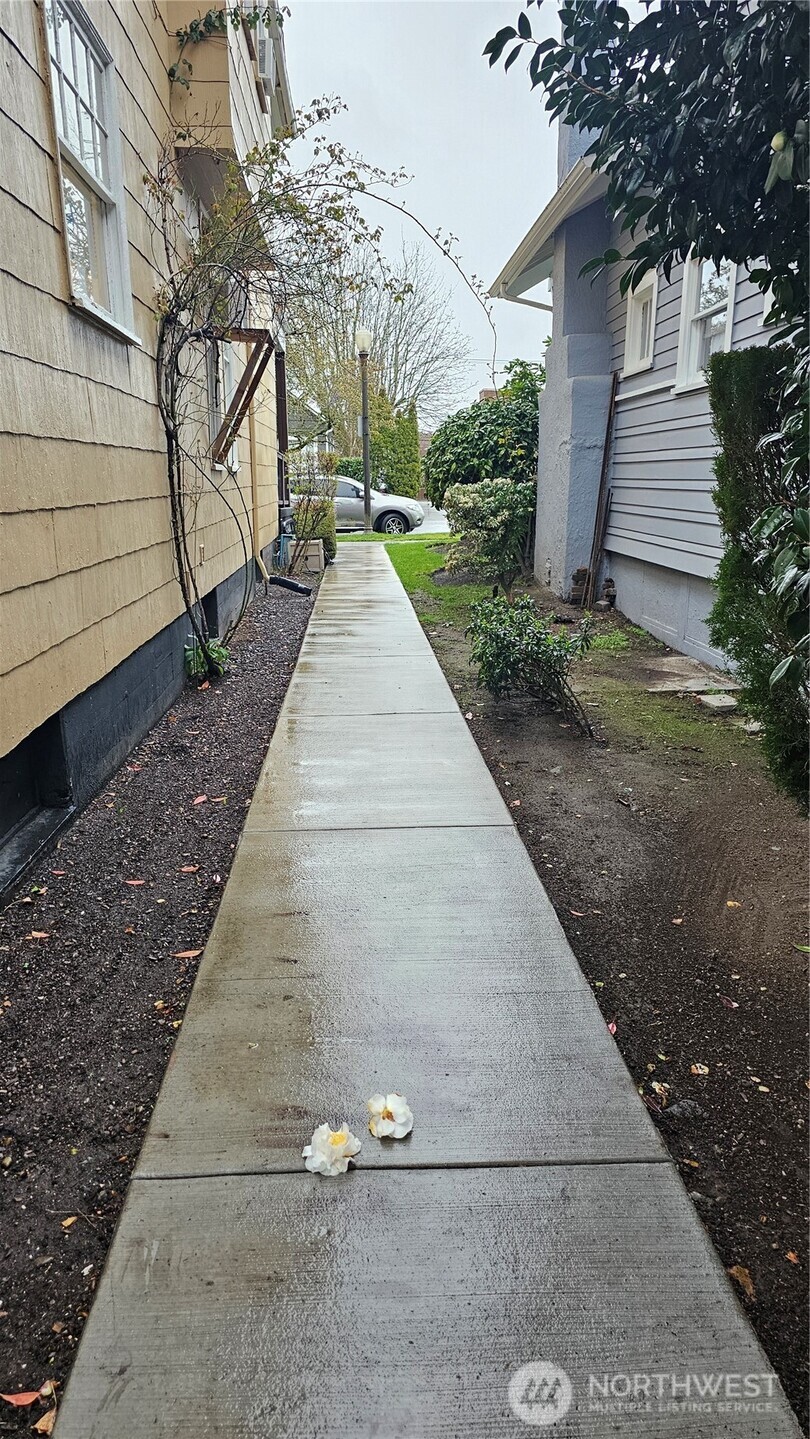 1010 S I Street , Tacoma, WA 98405