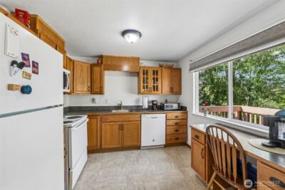 16224 17th Avenue Ct E, Tacoma, WA 98445 - Photo 10