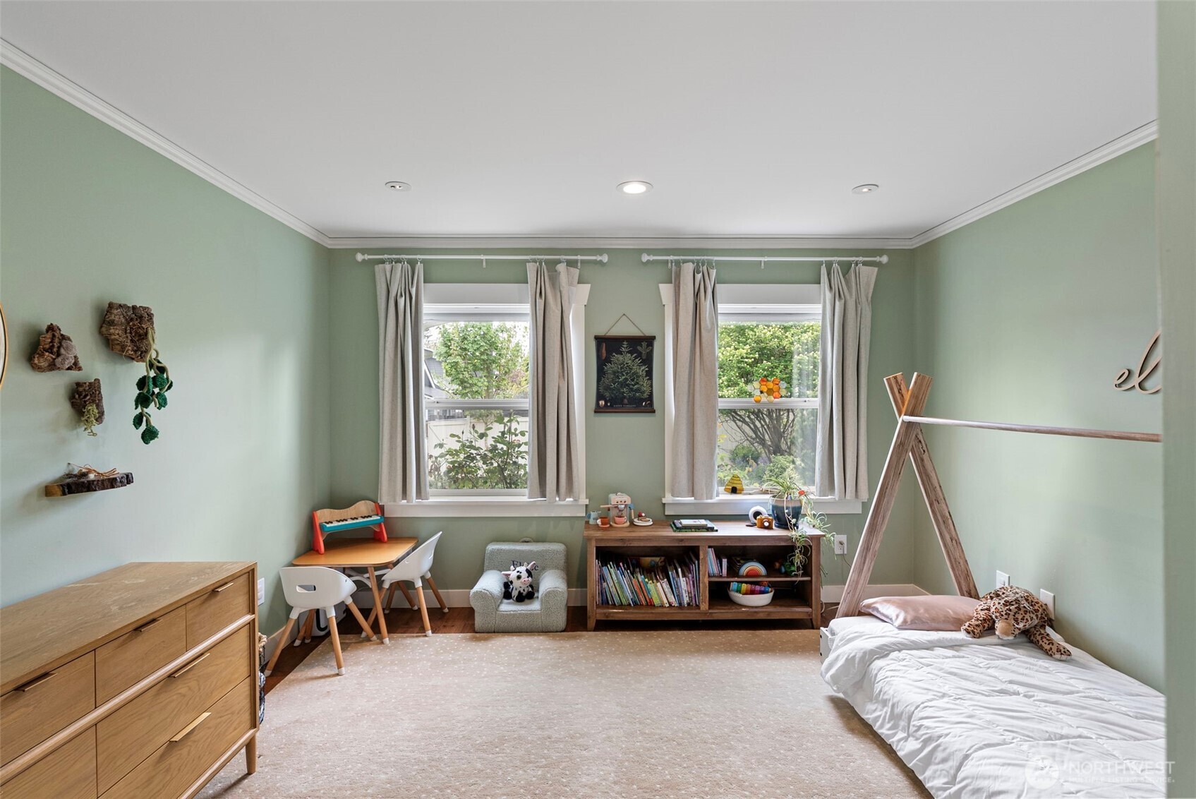 3208 N 9th Street , Tacoma, WA 98406
