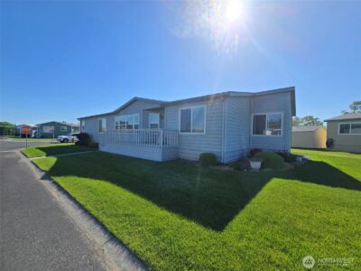 2240 W Broadway NE #224, Moses Lake, WA 98837 - Photo 1