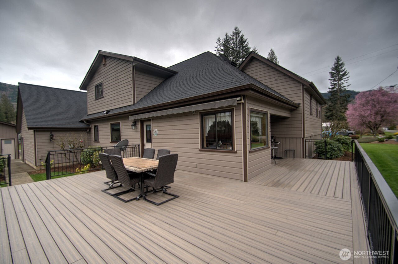 350 Cherry Lane , Morton, WA 98356