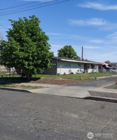 204 March Street , Moses Lake, WA 98837 - Photo 1