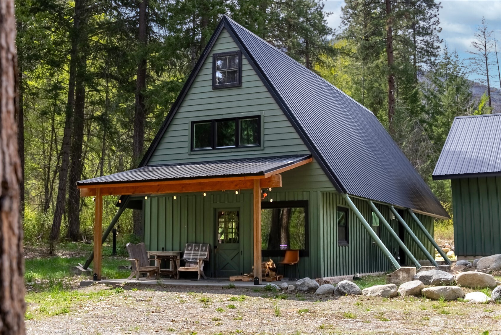 211 W Buttermilk Creek Road , Twisp, WA 98856