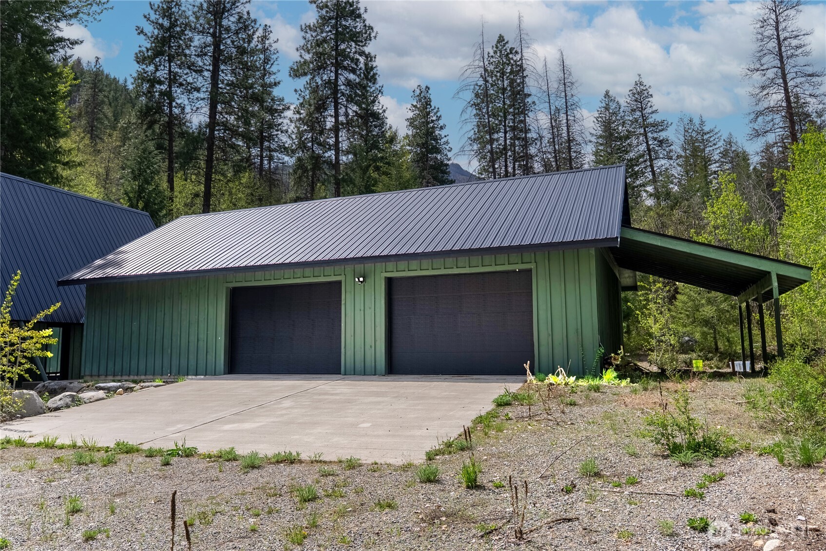 211 W Buttermilk Creek Road , Twisp, WA 98856