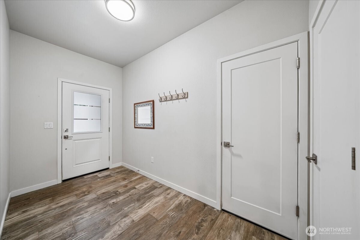 11714 Lake Place , Anderson Island, WA 98303