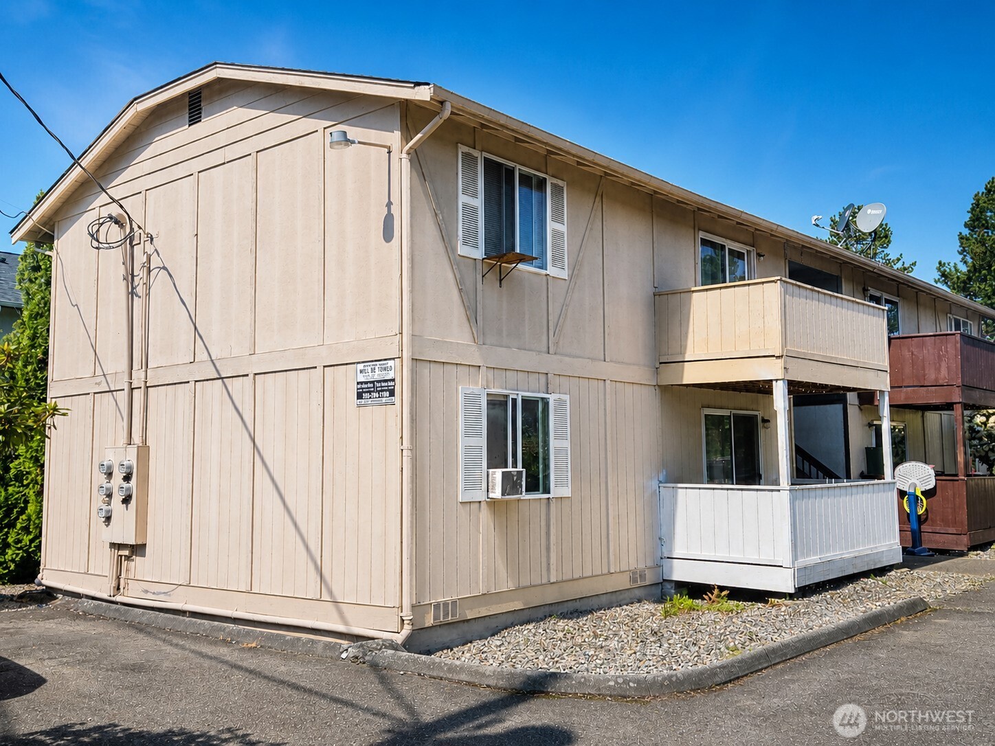 470 S River Avenue , Buckley, WA 98321