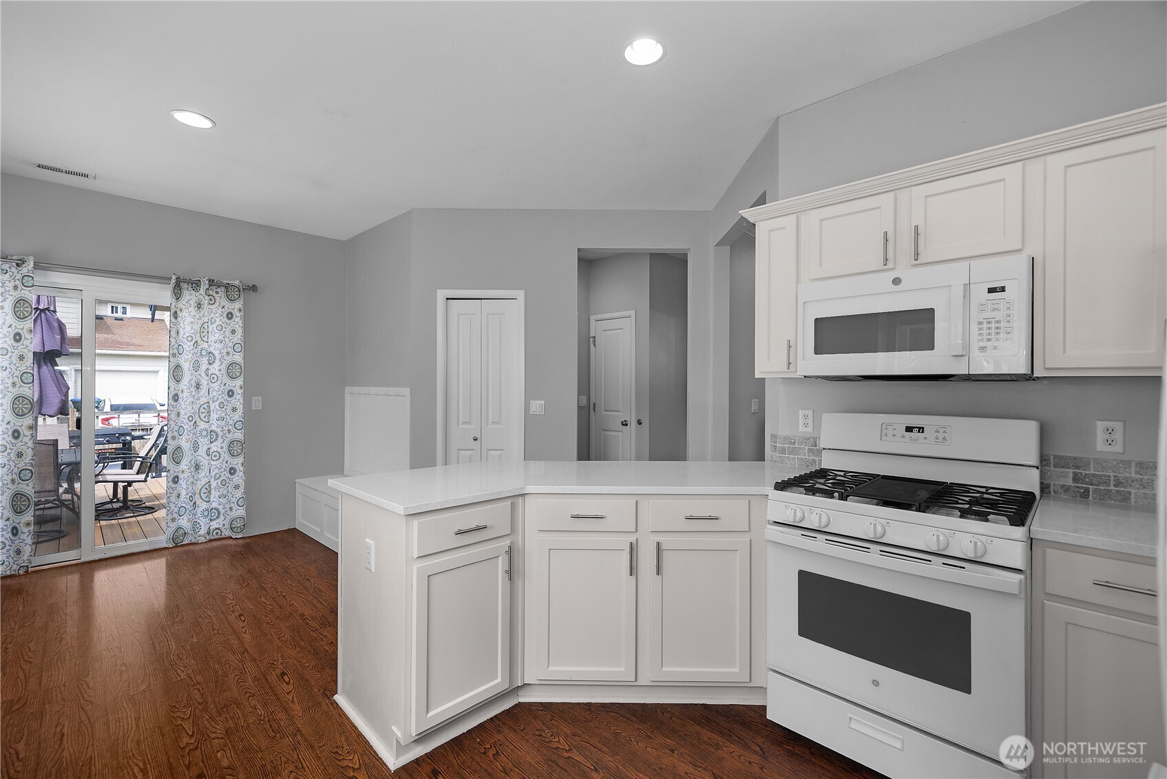 5800 Balustrade Boulevard SE, Lacey, WA 98513