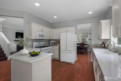 5800 Balustrade Boulevard SE, Lacey, WA 98513 - Photo 5