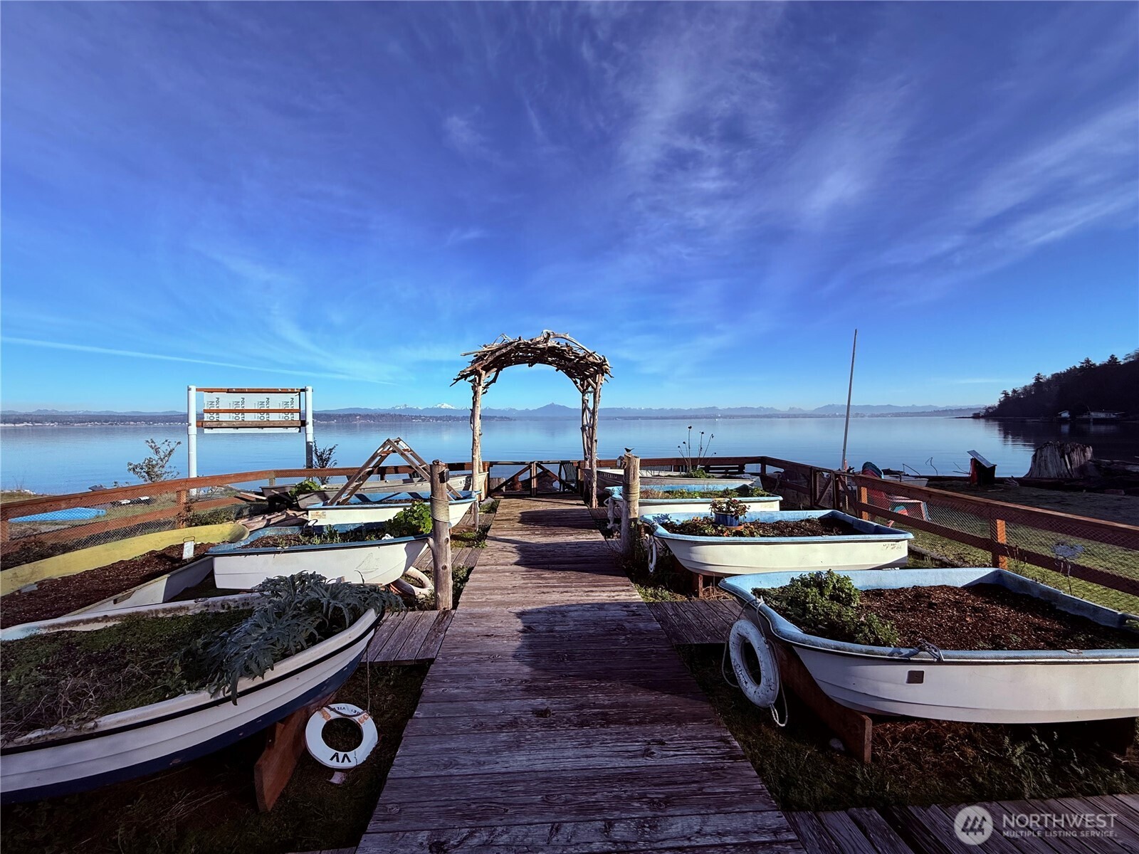 75 F Beach Way , Hat Island, WA 98206